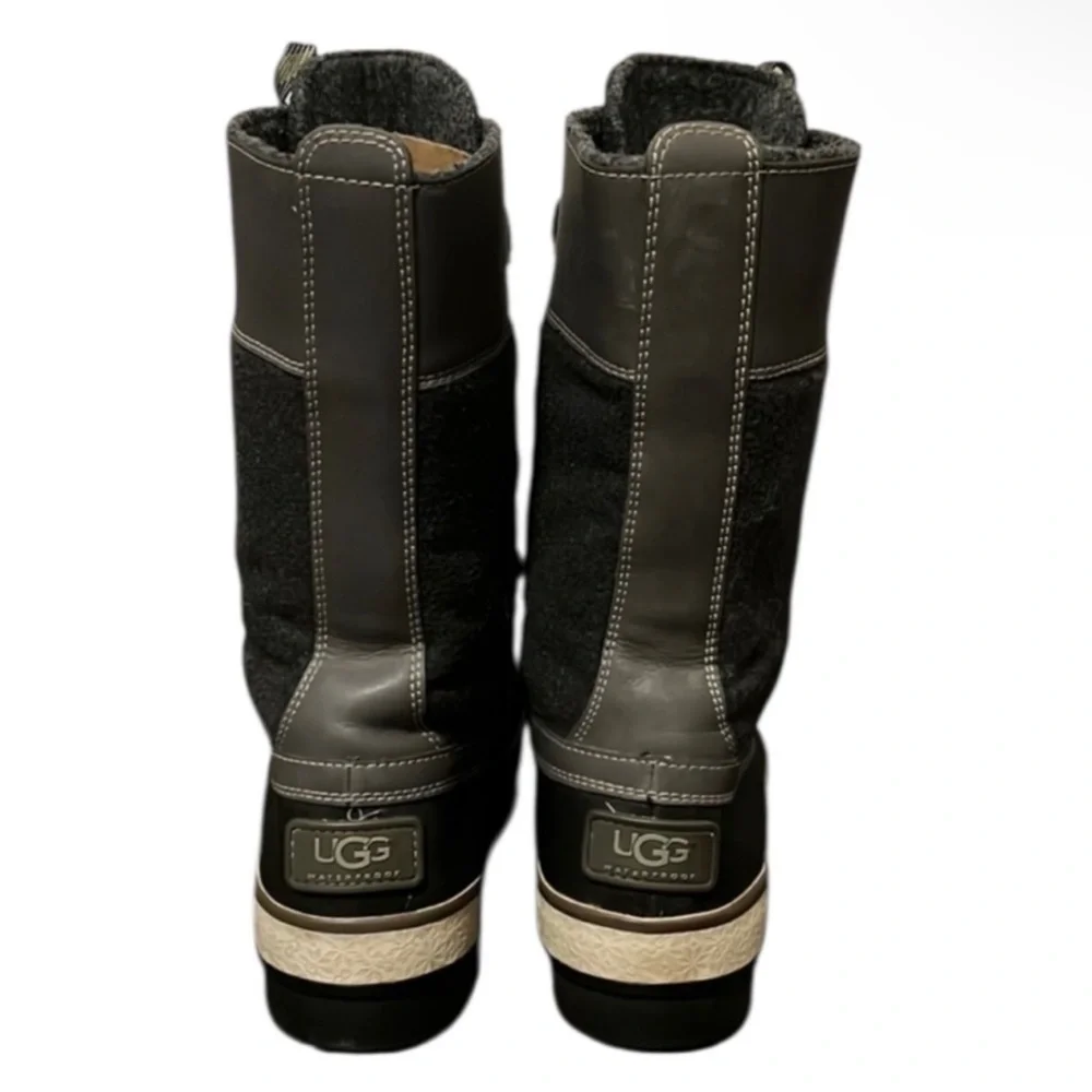 Authentic UGG Signature designer Waterproof boots sz 8 Euro 39